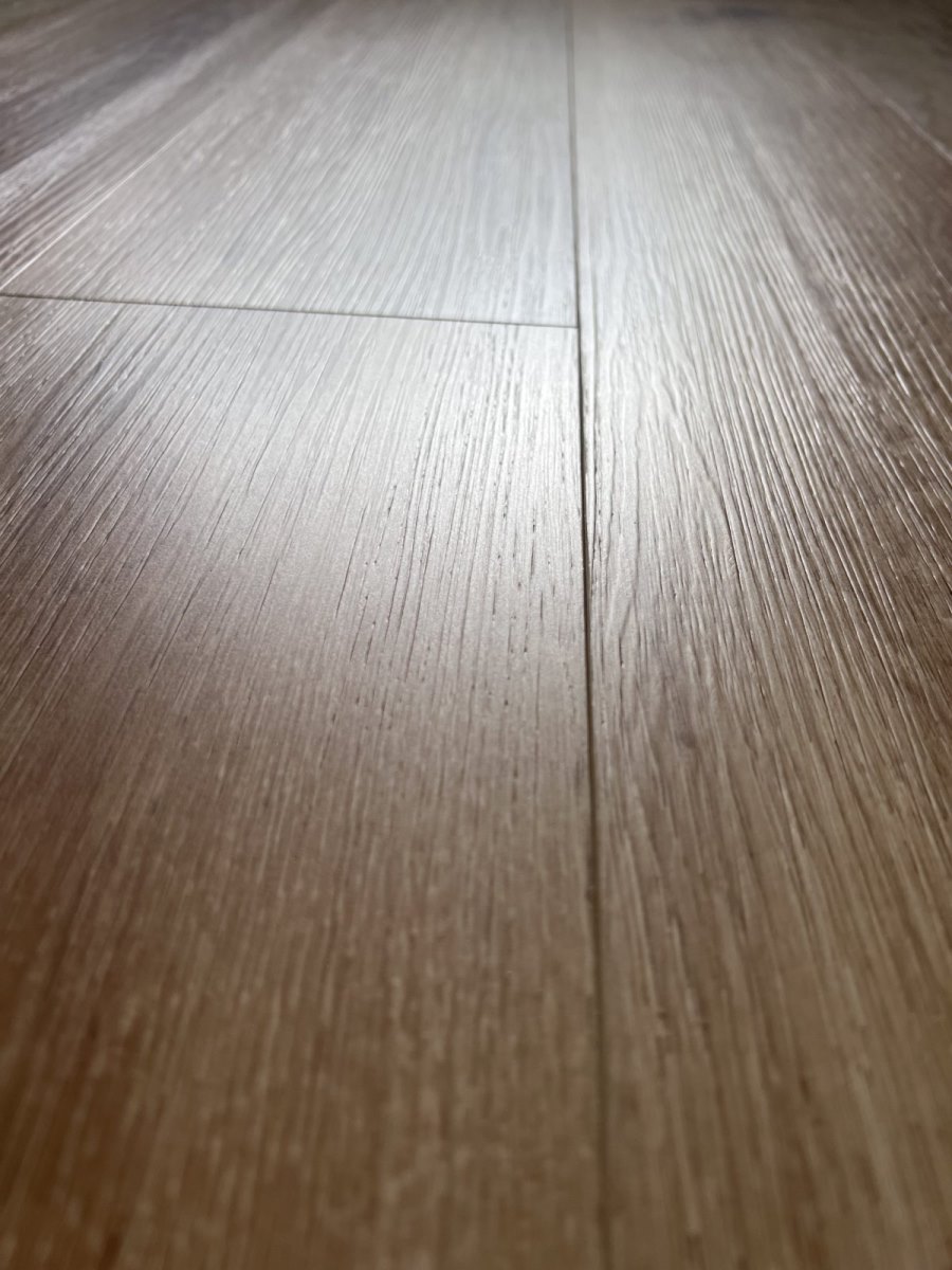 SPC ламинат "OneFloor" ЕСО 5011 (4V фаска) (1220*184*4 мм) — купить в Благовещенске