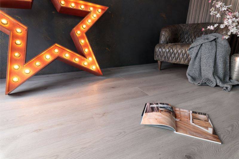 Замковая ПВХ плитка "Aquafloor" AF8022XXL (1800*228*8 мм) — купить в Благовещенске