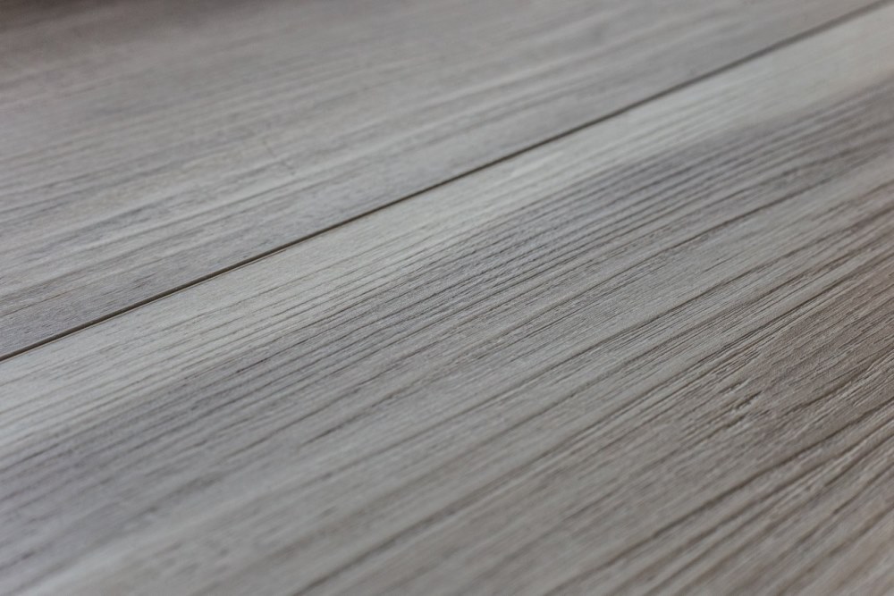 Замковая ПВХ плитка "Art Tile" Тис Юге (1220*152*5 мм) — купить в Благовещенске