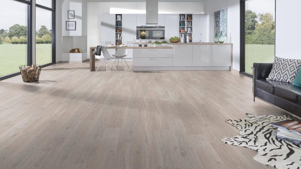 Ламинат Дуб Белый Масляный 33 класс "Krono original" Forte Classic 5552 oak (1285*192*8 мм) — купить в Благовещенске