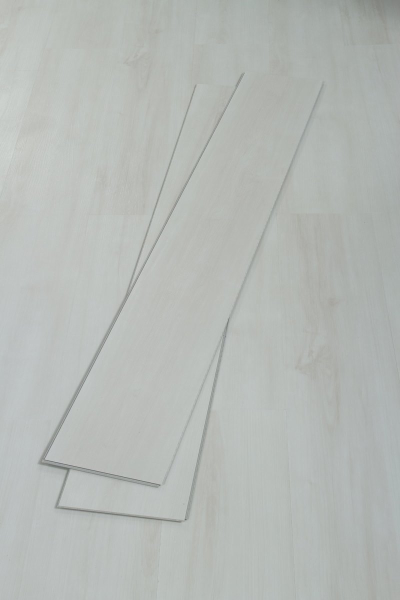 SPC ламинат "OneFloor" ЕСО 8055 (1220*184*4 мм) — купить в Благовещенске