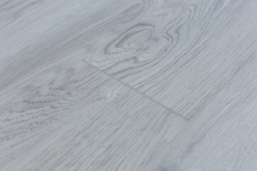 Замковая ПВХ плитка "Art Tile" Ясень Эдмонтон (1220*152*5 мм) — купить в Благовещенске