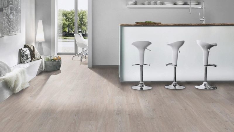 Ламинат Дуб Белый Масляный 33 класс "Krono original" Forte Classic 5552 oak (1285*192*8 мм) — купить в Благовещенске