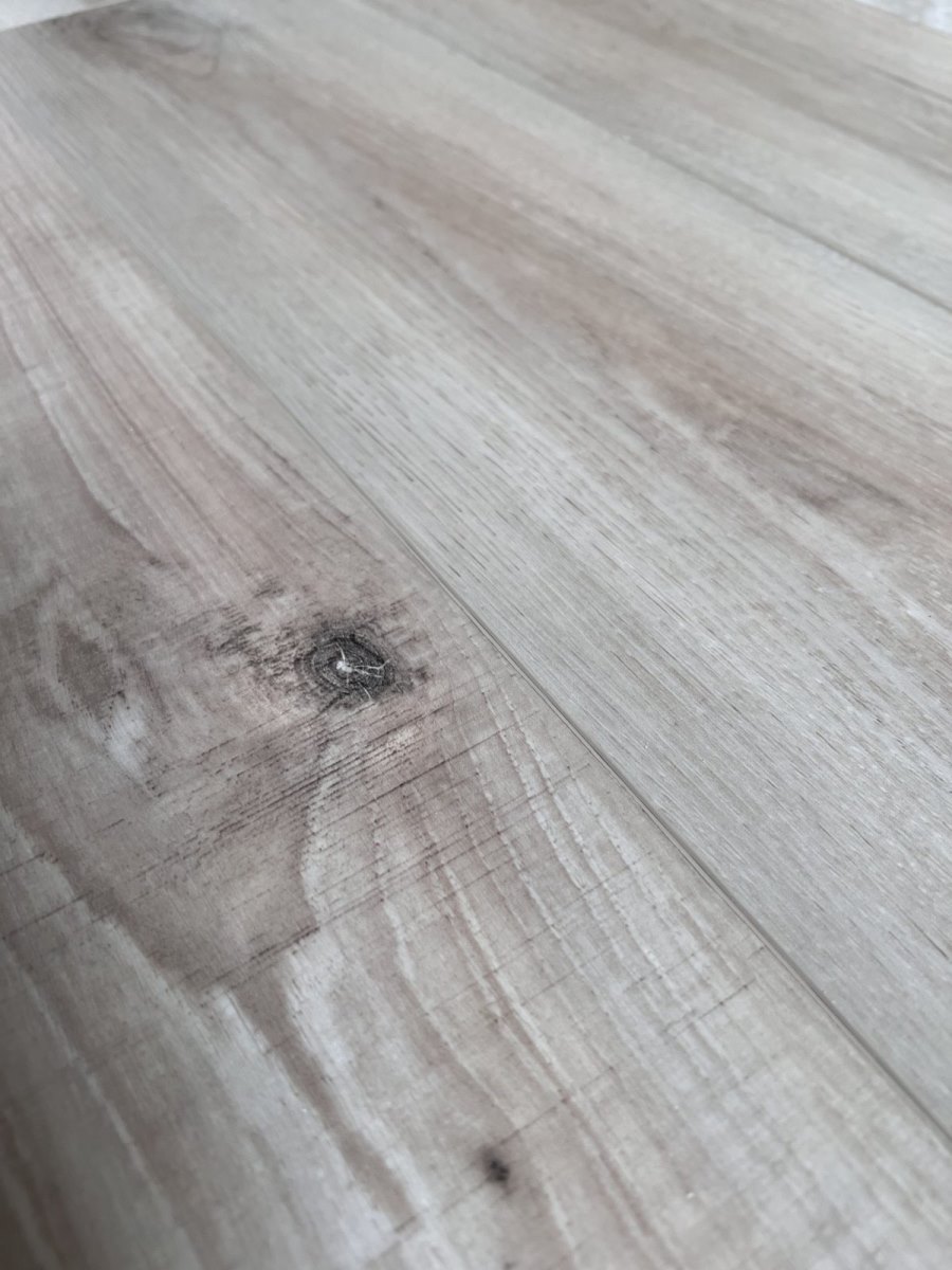 SPC ламинат "OneFloor" ЕСО 5021 (4V фаска) (1220*184*4 мм) — купить в Благовещенске