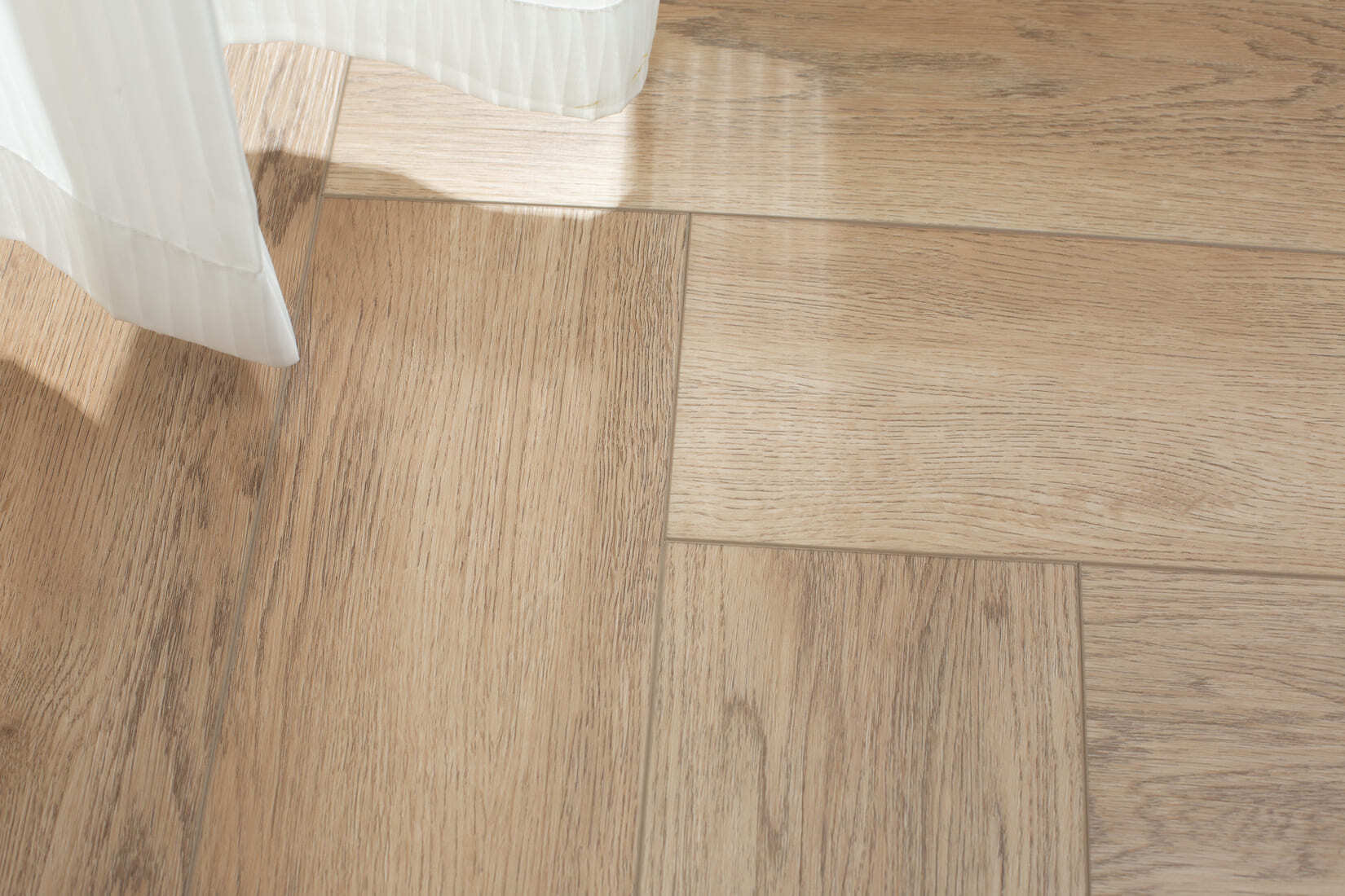 Плитка SPC "OneFloor" 3028 А,В  ЁЛКА (640*128*4 мм) — купить в Благовещенске